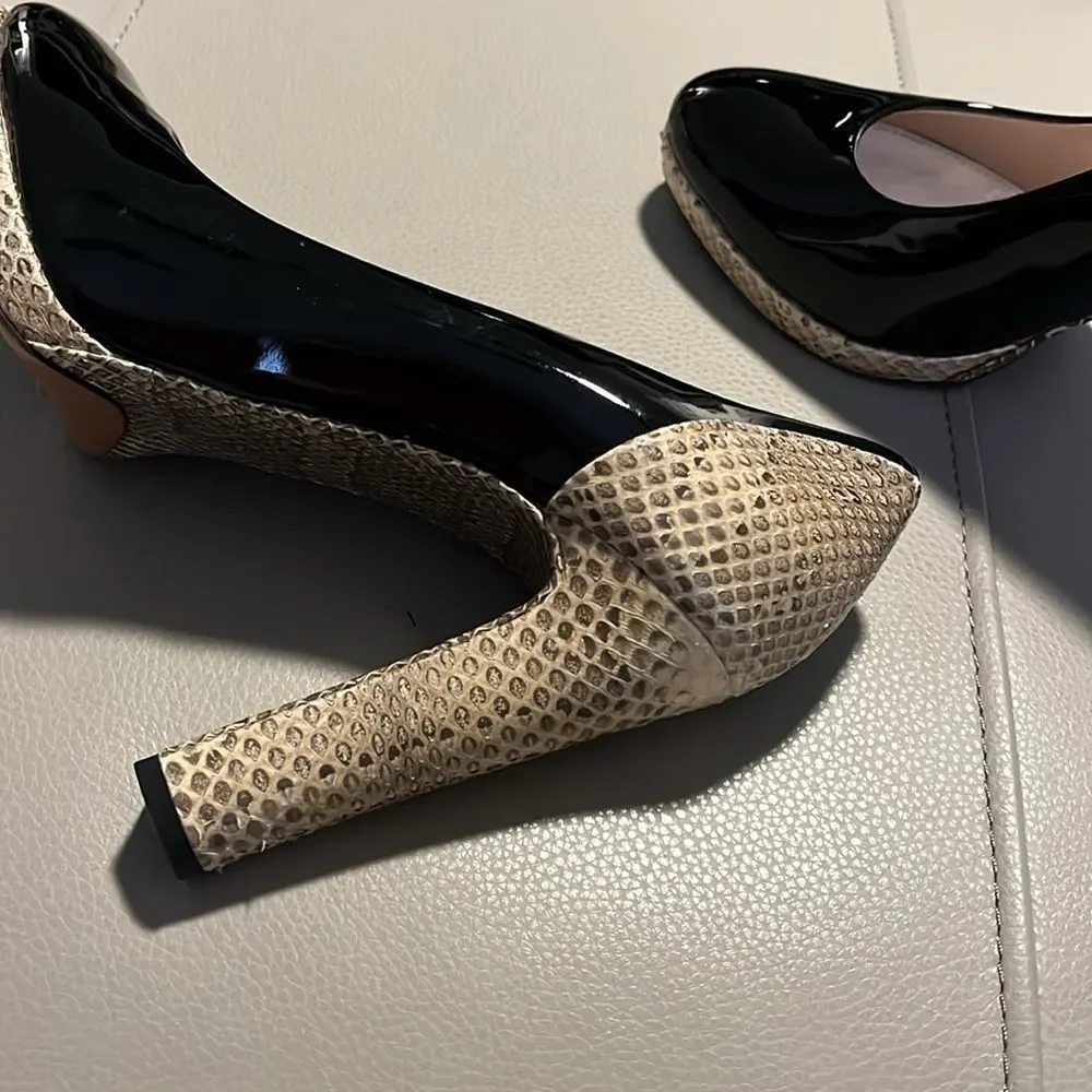 Chloe Black Patent Leather Snakeskin Embossed Block Heel Pumps Size 39 US‎ 9